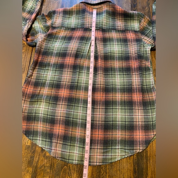 American Eagle Boyfriend Fit Shirts Womens Large Green Ahh-Mazingly Flannel Camo - Picture 10 of 11